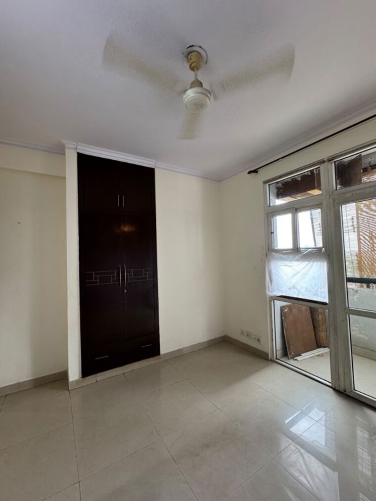 Room, ansal-valley-view-estate 3 Bedroom 1300 Sq.Ft. Apartment In Gwal Pahari Gurgaon 10684441