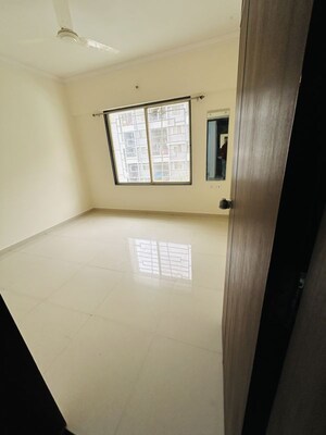 Room in 2 BHK Apartment at SSD Sai Arcade, Wakad – for Rent