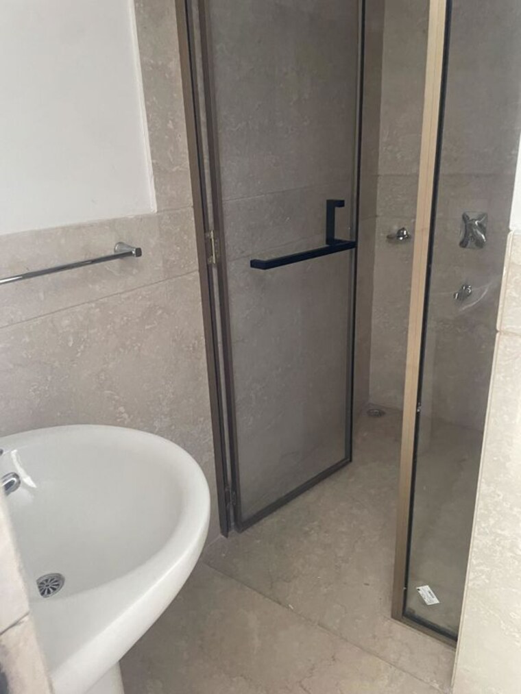 Bathroom, sector 23 2 Bedroom 1200 Sq.Ft. Builder Floor In Sector 23 Gurgaon 10684506