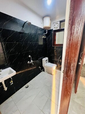 Washroom in 1 BHK Independent House at Saket – for Rent