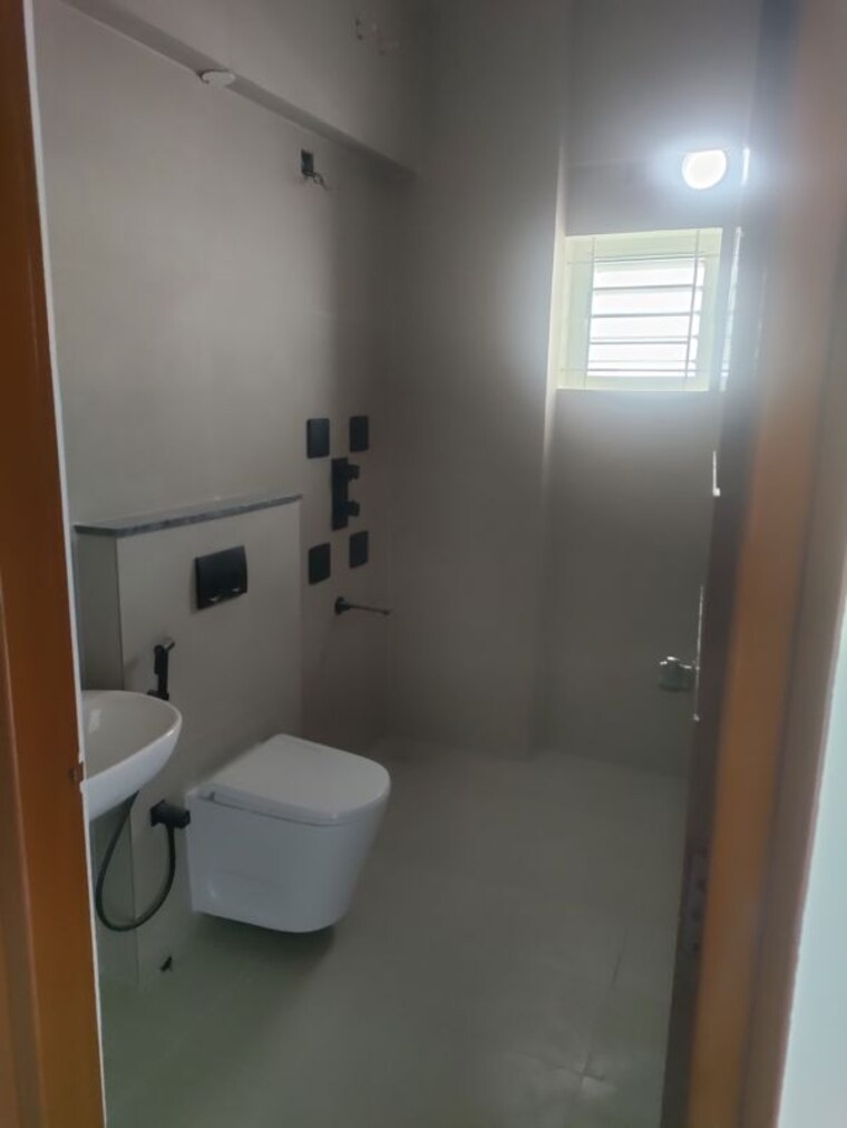 Bathroom, rajaji nagar 3 Bedroom 2200 Sq.Ft. Builder Floor In Rajaji Nagar Bangalore 10684520