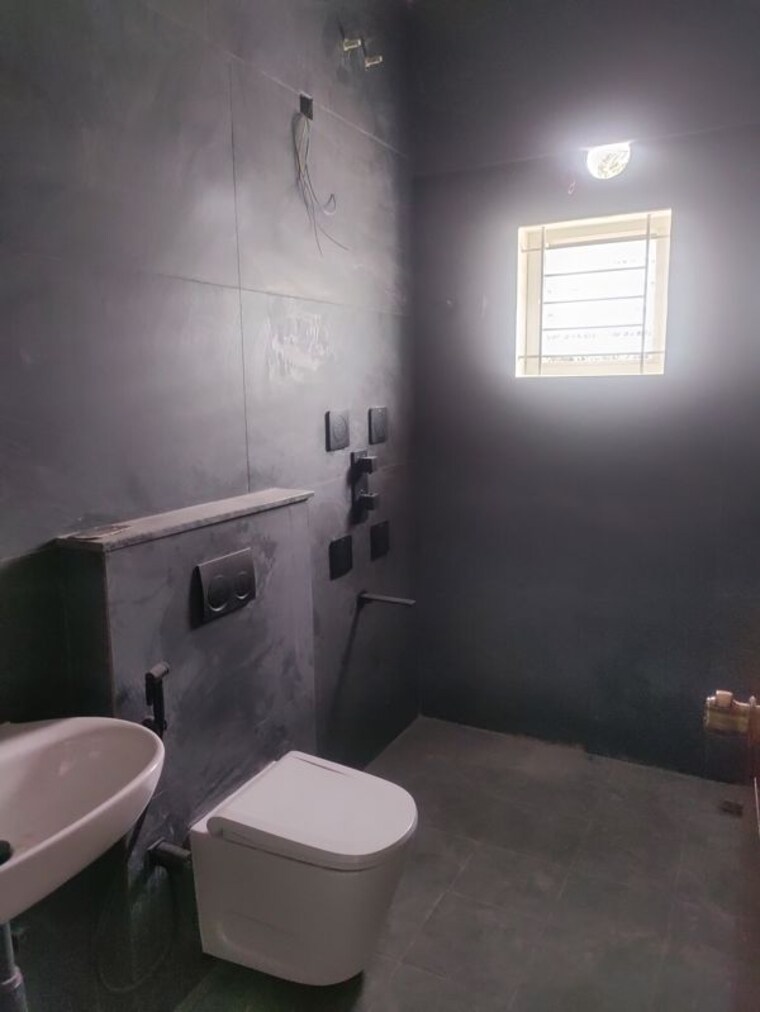 Bathroom, rajaji nagar 3 Bedroom 2200 Sq.Ft. Builder Floor In Rajaji Nagar Bangalore 10684520