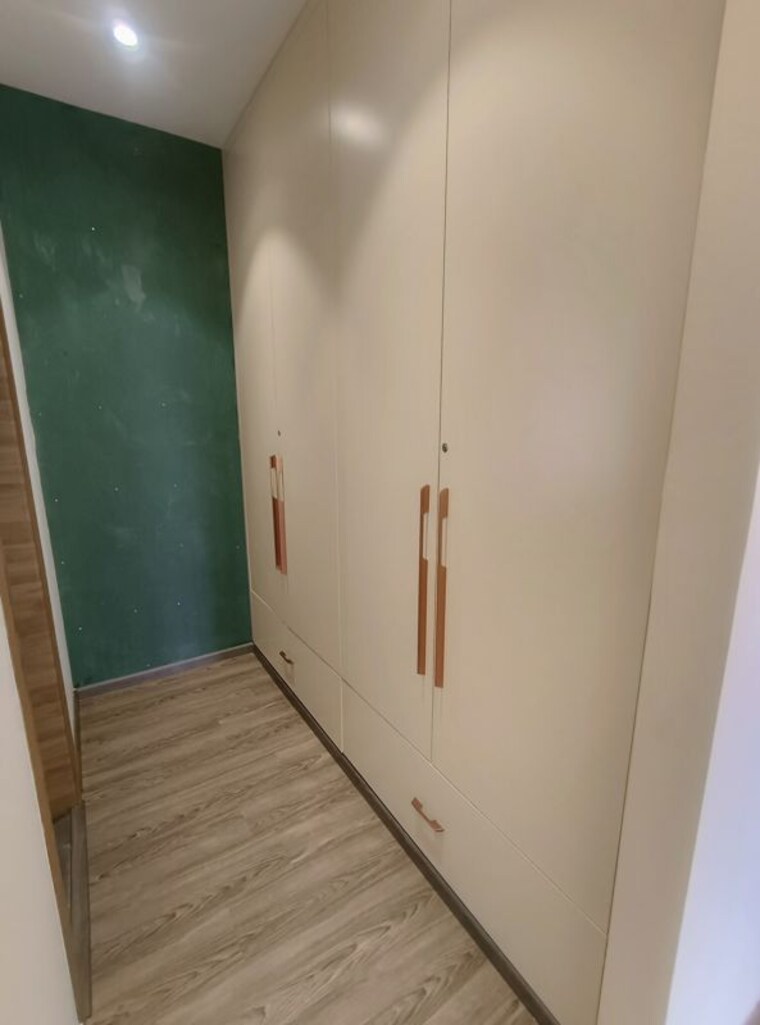 Room, aurum-alumni-bliss 3.5 Bedroom 2200 Sq.Ft. Apartment In Sector 22d Yamuna Expressway Greater Noida 10684518