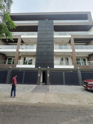 3.5 BHK Builder Floor For Sale in Palam Vihar