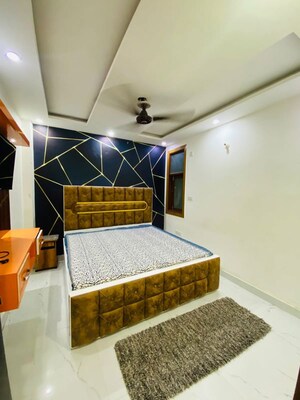 Furnished Amenities in 4 BHK Builder Floor at Dwarka Mor – for Rent