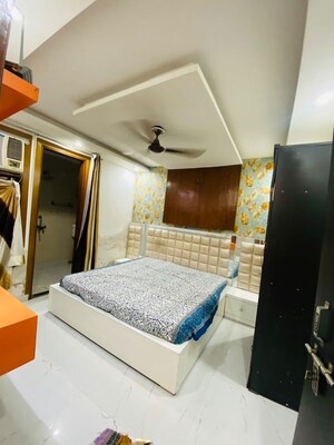 Bedroom in 4 BHK Builder Floor at Dwarka Mor – for Rent