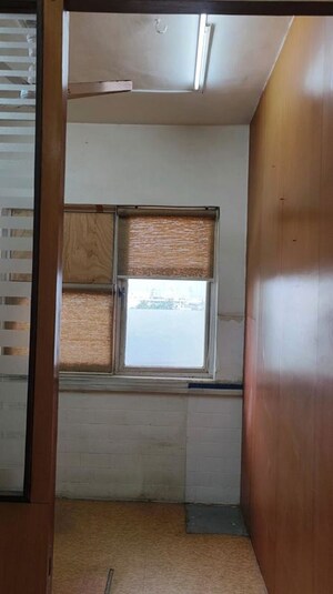 Room in  Office Space at Dalamal Tower, Nariman Point – for Sale