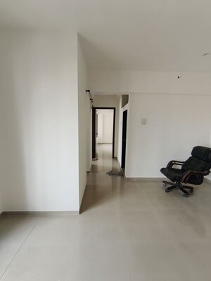 Room in 1 BHK Apartment at Raunak Bliss, Ghodbunder Road – for Rent