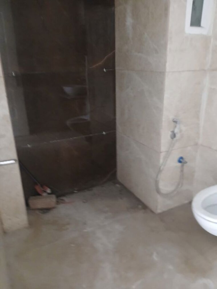 Bathroom, roseate-homes 3.5 Bedroom 1900 Sq.Ft. Apartment In Ghazipur Zirakpur 10684562