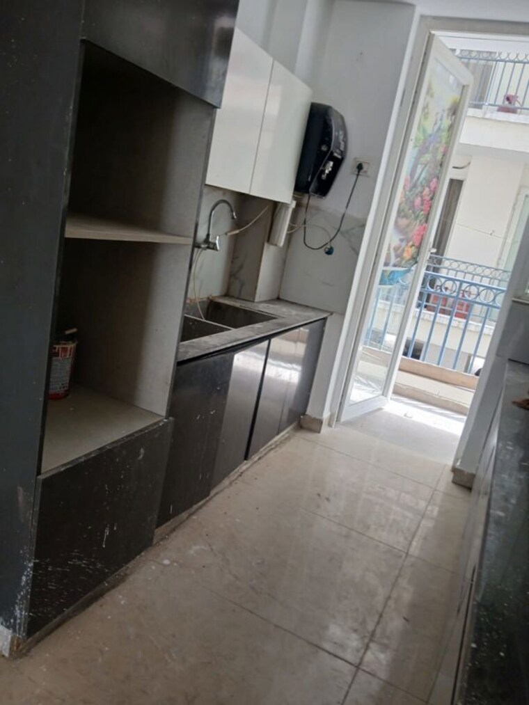 Balcony, roseate-homes 3.5 Bedroom 1900 Sq.Ft. Apartment In Ghazipur Zirakpur 10684562