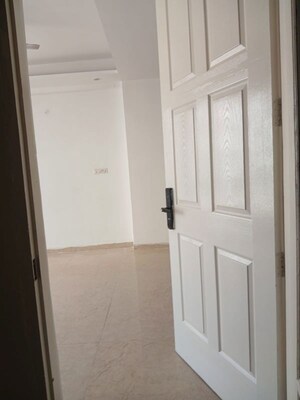 Bathroom in 3.5 BHK Apartment at Roseate Homes, Ghazipur – for Sale