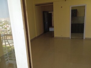 Room in 3 BHK Apartment at Vashisht Heights, Sector 87 – for Sale
