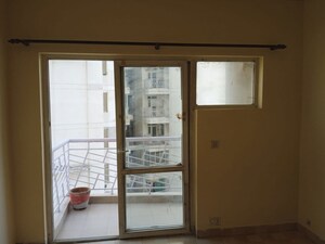 Room in 2 BHK Apartment at BPTP Princess Park, Sector 86 – for Rent