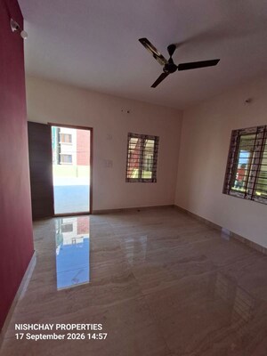 Room in Studio Independent House at Hbr Layout – for Rent