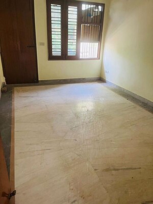 Room in 2 BHK Independent House at Sector 14 – for Rent