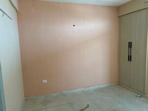 Room in 3 BHK Apartment at Adore Happy Homes, Sector 86 – for Sale