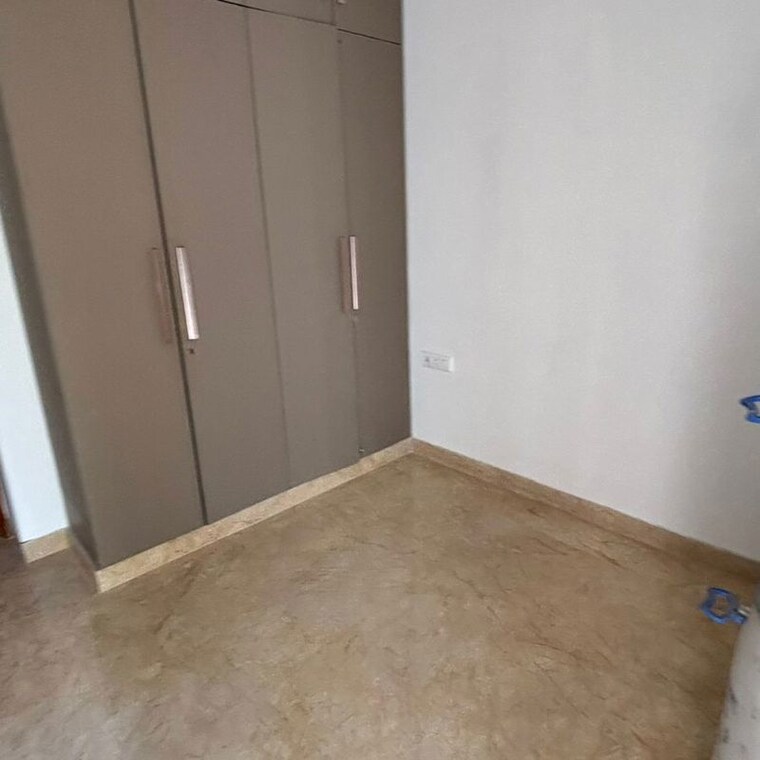 Room, new rajinder nagar 3 Bedroom 100 Sq.Yd. Builder Floor In New Rajinder Nagar Delhi 10684669