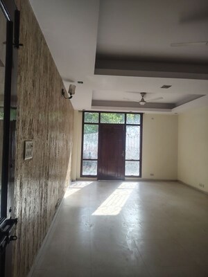 Kitchen in  Shop at Sector 56 – for Rent