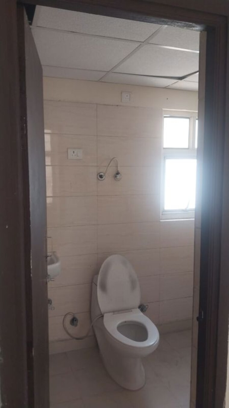 Bathroom, eureka-diya-green-city 2.5 Bedroom 1116 Sq.Ft. Apartment In Raj Nagar Extension Ghaziabad 10684671