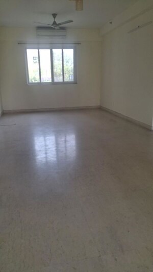 Room in 3 BHK Builder Floor at Sector 22 – for Rent
