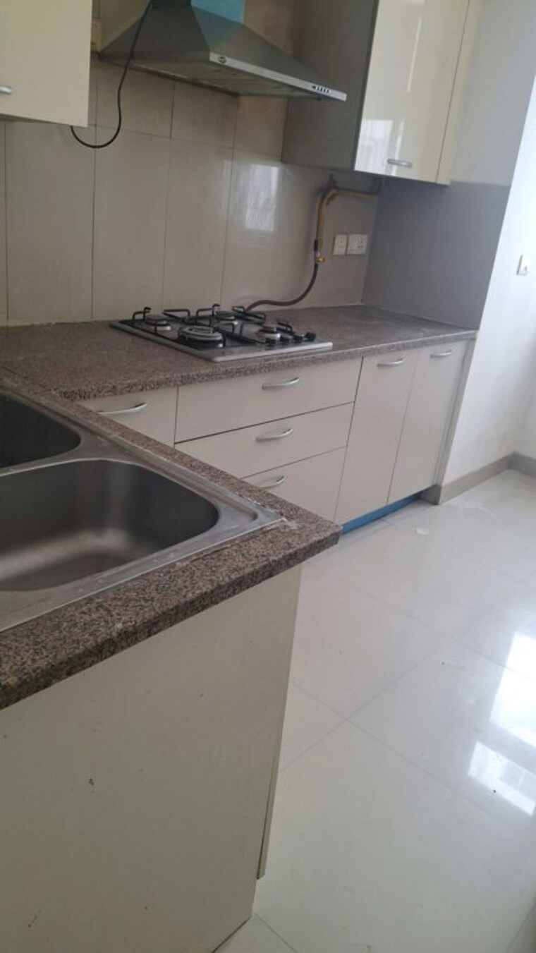Kitchen, sector 22 3 Bedroom 1550 Sq.Ft. Builder Floor In Sector 22 Gurgaon 10684727