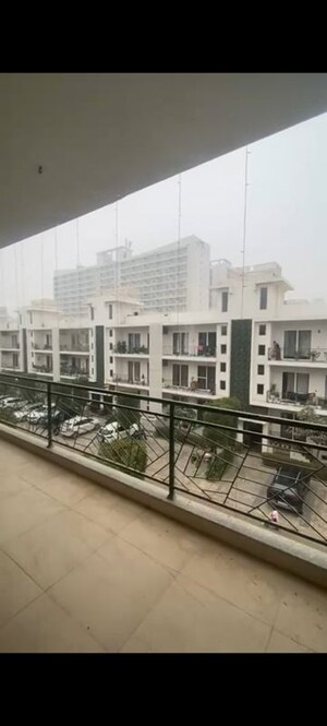 Balcony in 2.5 BHK Builder Floor at Central Park Flower Valley, Sohna Sector 33 – for Sale