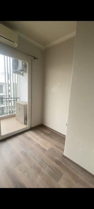 Room in 2.5 BHK Builder Floor at Central Park Flower Valley, Sohna Sector 33 – for Sale