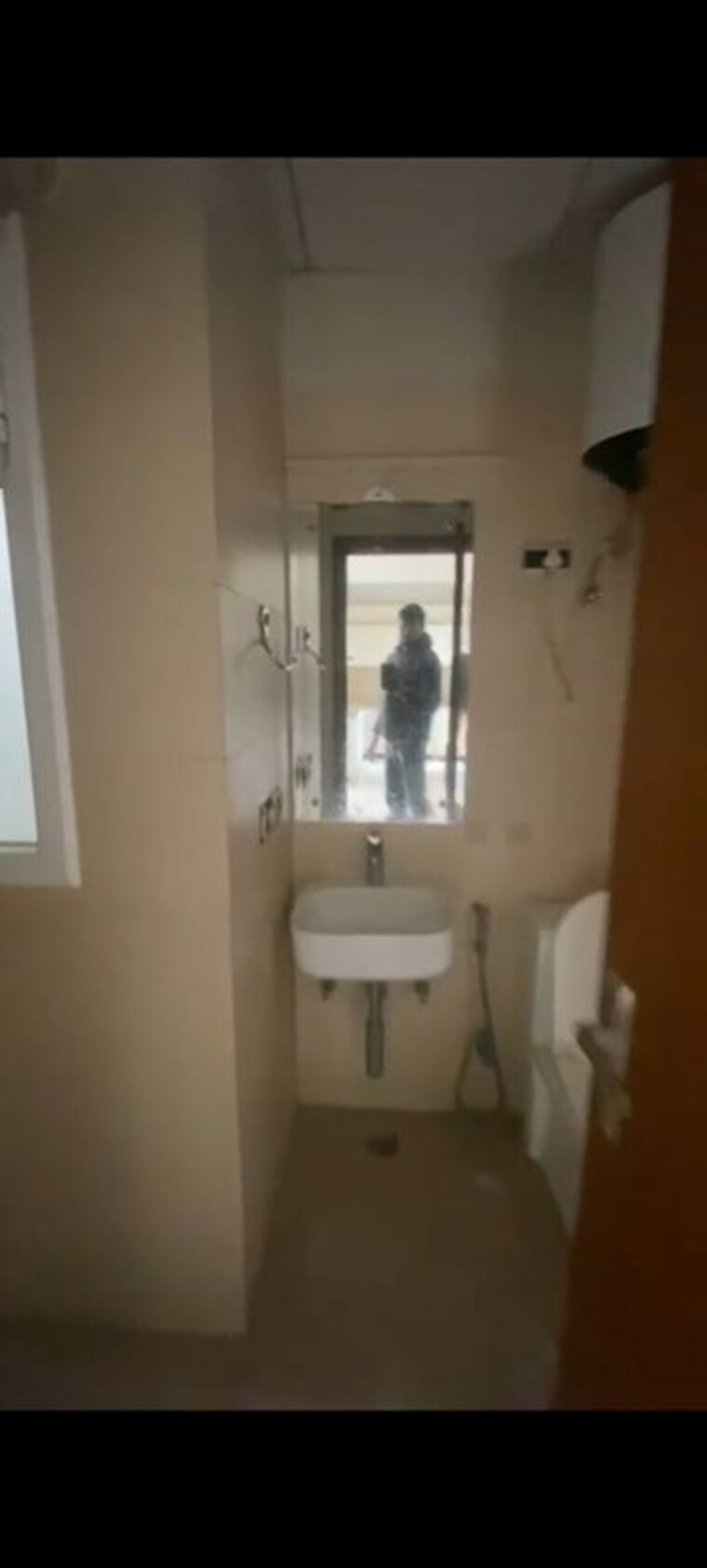 Bathroom, central-park-flower-valley 2.5 Bedroom 1093 Sq.Ft. Builder Floor In Sohna Sector 33 Gurgaon 10684651