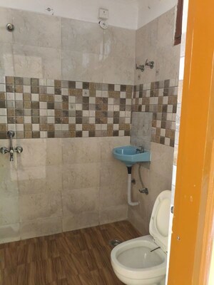 Bathroom in 2 BHK Builder Floor at Palam Vihar – for Rent