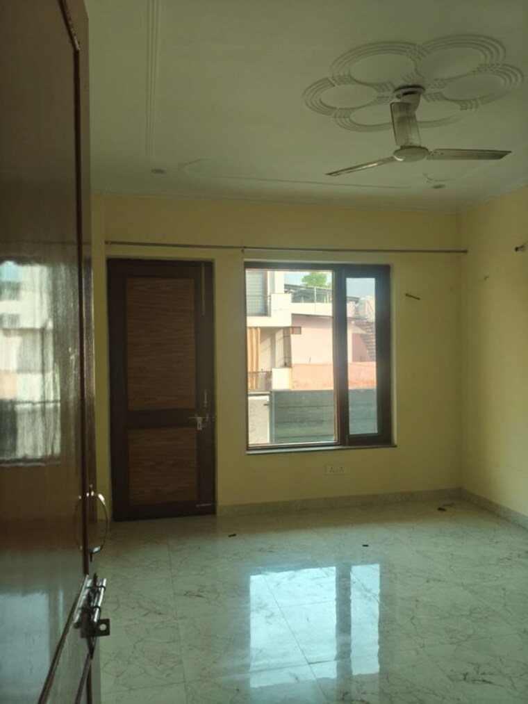 Room, palam vihar 2 Bedroom 1800 Sq.Ft. Builder Floor In Palam Vihar Gurgaon 10684722