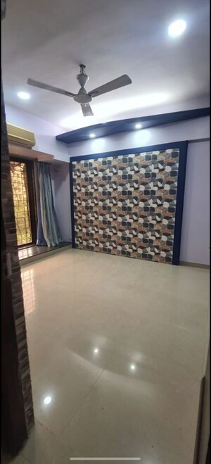 Room in 2 BHK Apartment at Bhoomi Park, Malad West – for Rent