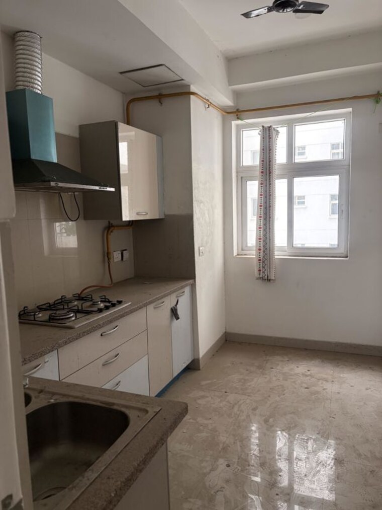 Kitchen, sector 21 3 Bedroom 1550 Sq.Ft. Builder Floor In Sector 21 Gurgaon 10684775