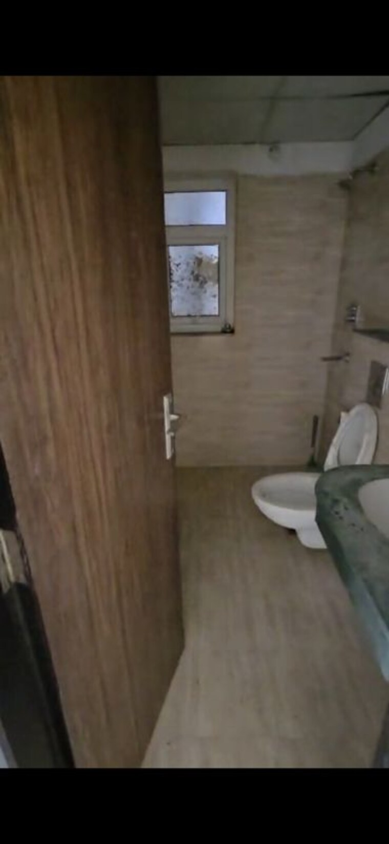 Bathroom, bptp-discovery-park 3 Bedroom 1625 Sq.Ft. Apartment In Sector 80 Faridabad 10684766