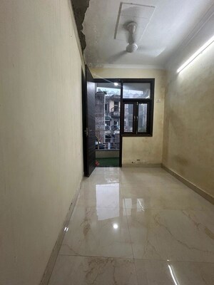 Building Lobby in 1 BHK Builder Floor at Saket – for Rent