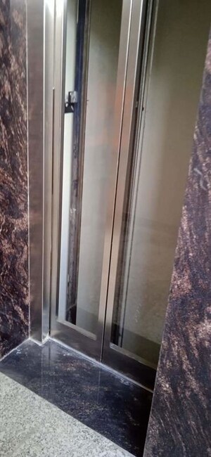 Building Lobby in 1 BHK Independent House at Sector 14 – for Rent
