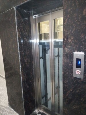 Building Lobby in 1 BHK Independent House at Sector 14 – for Rent