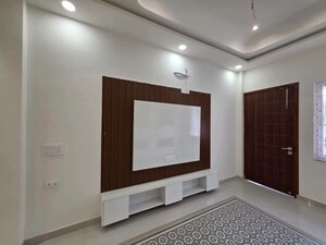 Room in 3 BHK Independent House at Arjunganj – for Sale