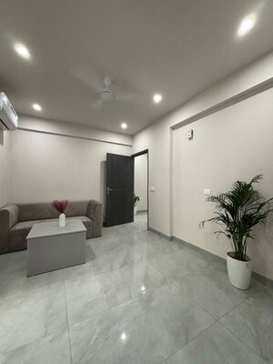 Room in 1 BHK Independent House at Saket – for Rent