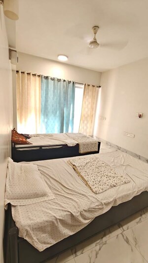 Bedroom in 4 BHK Apartment at Raheja Ridgewood, Goregaon East – for Rent