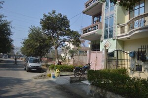 3 BHK Independent House – Exterior View View at Sector 14 - for Rent