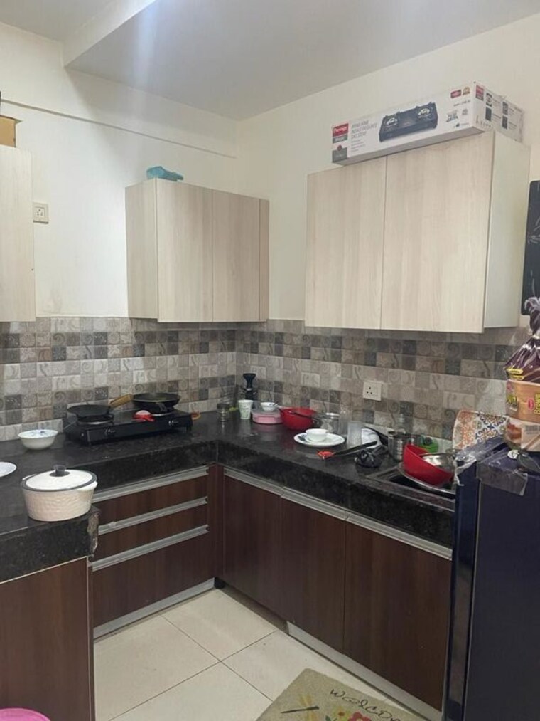Kitchen, vip road 3 Bedroom 1550 Sq.Ft. Apartment In Vip Road Zirakpur 10684925