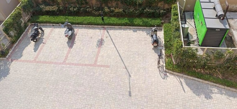  Parking, vip road 3 Bedroom 1550 Sq.Ft. Apartment In Vip Road Zirakpur 10684925