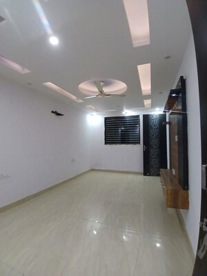 Kitchen in 3 BHK Builder Floor at Spring Field, Sector 31 – for Rent