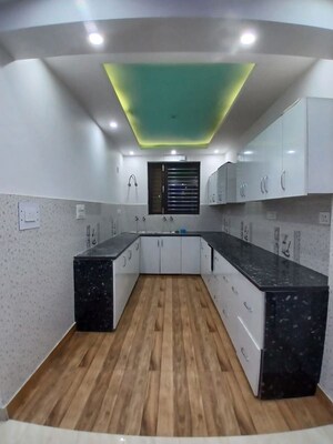 Kitchen in 3 BHK Builder Floor at Spring Field, Sector 31 – for Rent