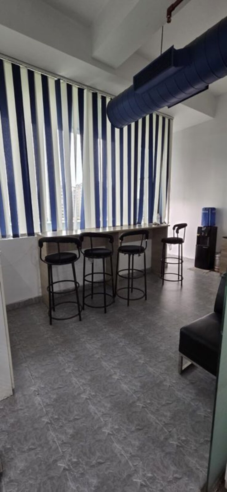 Team Area, spaze-itech-park Commercial Office Space 2758 Sq.Ft. In Sector 49 Gurgaon 10684895