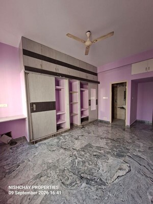 Room in 3 BHK Independent House at Hbr Layout – for Rent