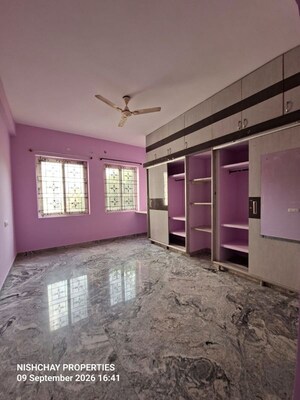 Room in 3 BHK Independent House at Hbr Layout – for Rent