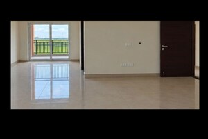 Room in 3 BHK Apartment at Origin Amogha, Kollur – for Rent
