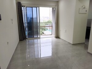 Room in 2 BHK Apartment at Tata Serein, Pokhran Road No Two – for Rent