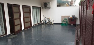 Room in 3 BHK Independent House at Sector 14 – for Rent
